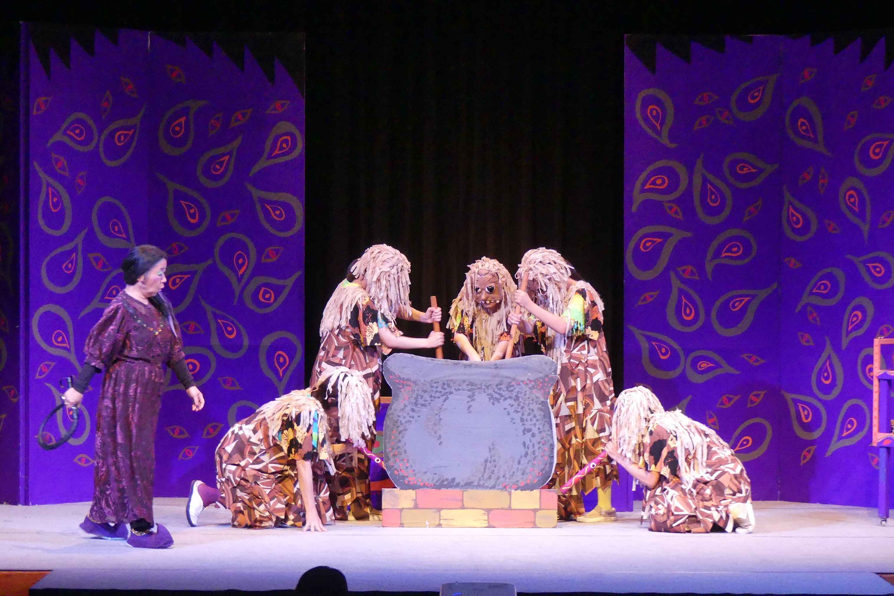 8場「魔女館1」
